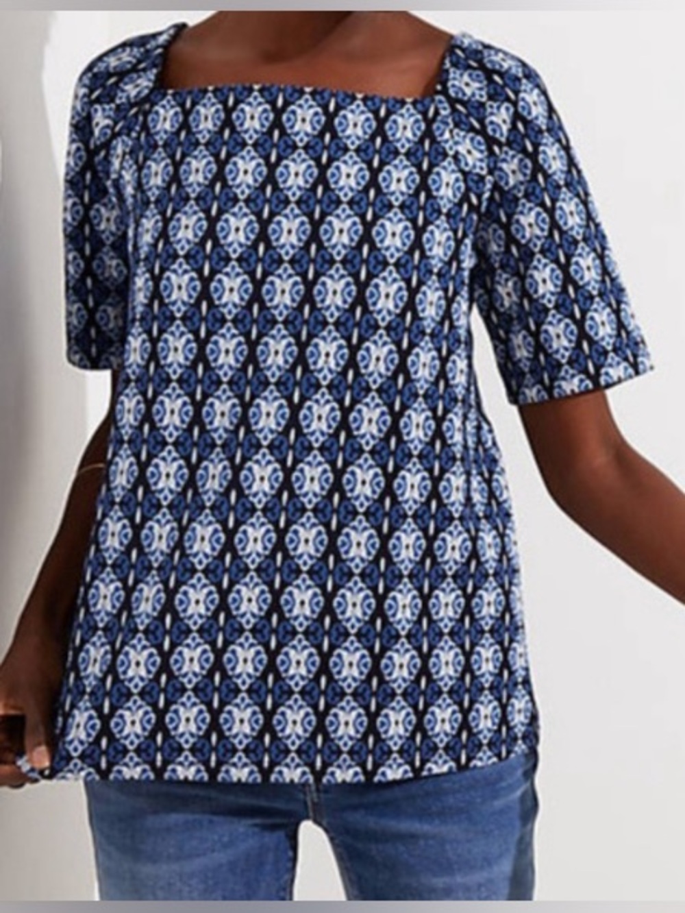 LOFT Top Women’s M Blue White Geometric Square Neck Short Sleeve Knit NWT!